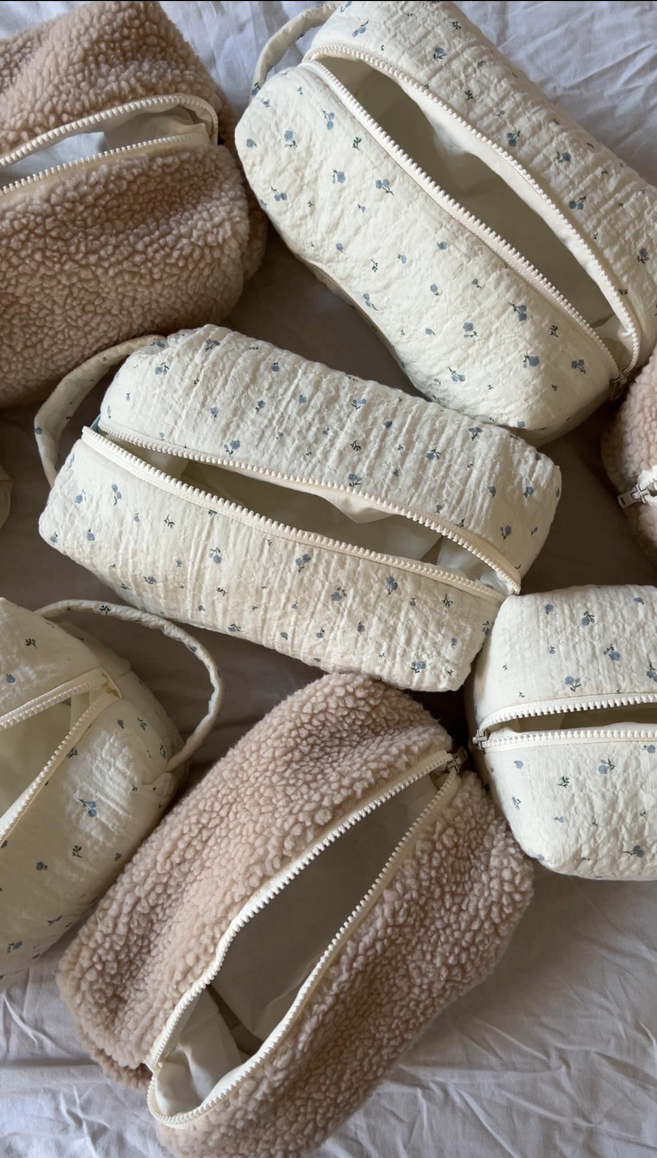 Necessär thumbnail 3